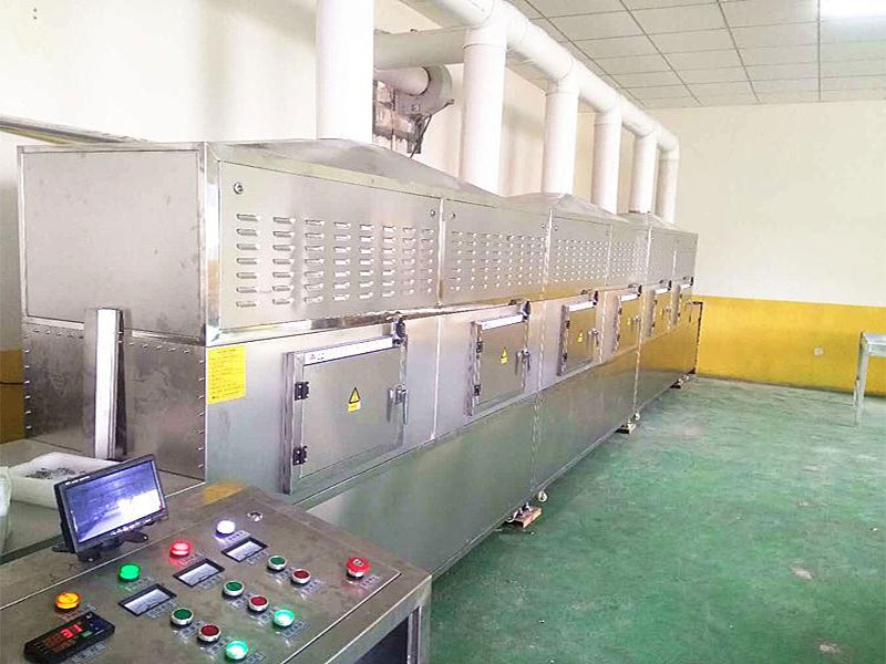 食品加工企業(yè)選購(gòu)專(zhuān)業(yè)的微波解凍廠(chǎng)家十分重要